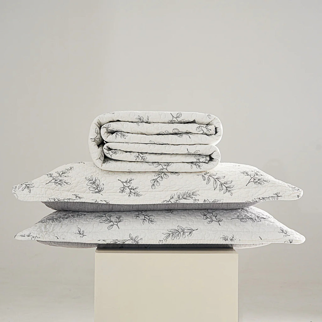 Joanny Floral Cotton Quilt Set