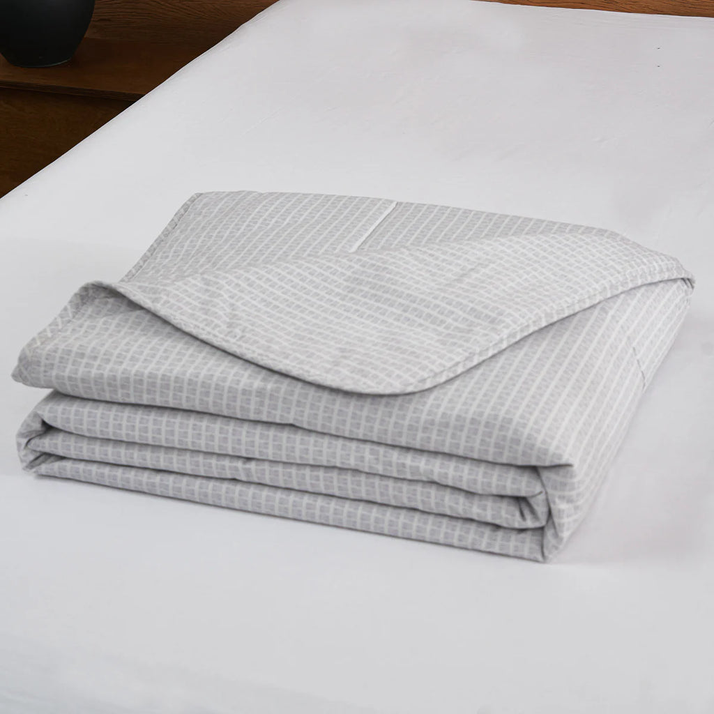 Eta  Mist White  Cotton Light Comforter