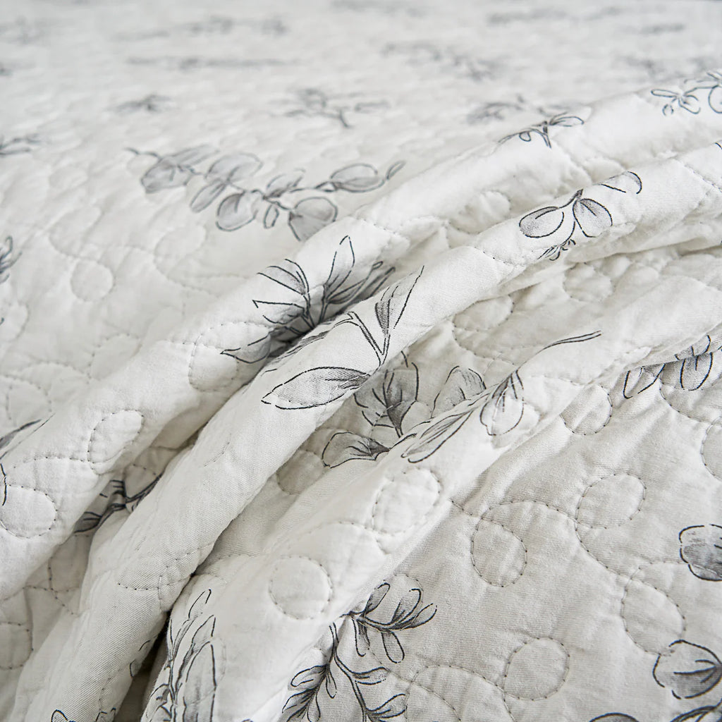 Joanny Floral Cotton Quilt Set