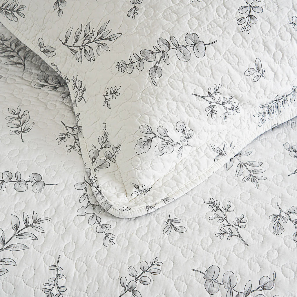 Joanny Floral Cotton Quilt Set