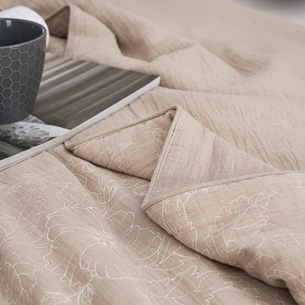 Cotton Jacquard Soybean Fiber Light Comforter Set