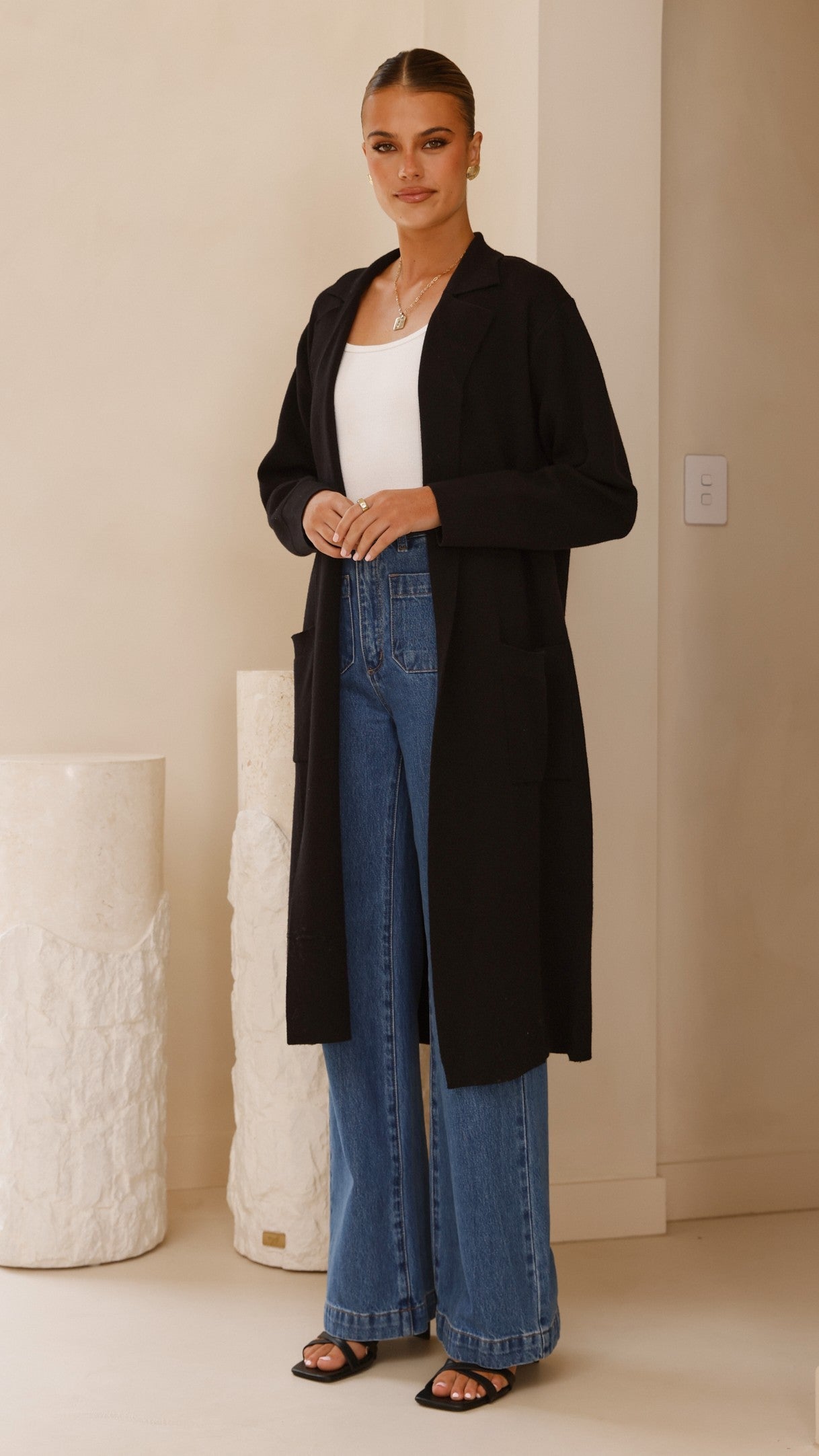 Kira Coatigan - Black