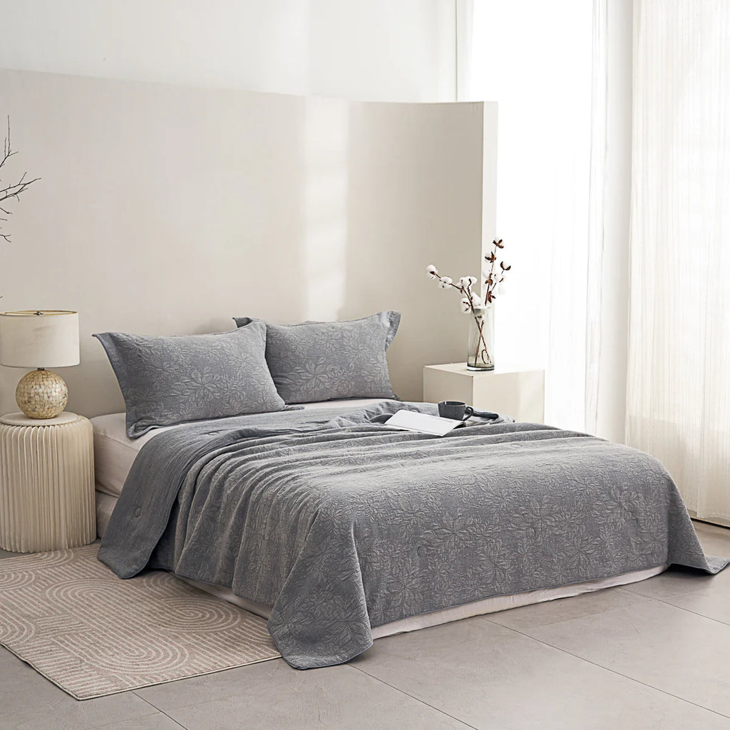 Cotton Jacquard Soybean Fiber Light Comforter Set