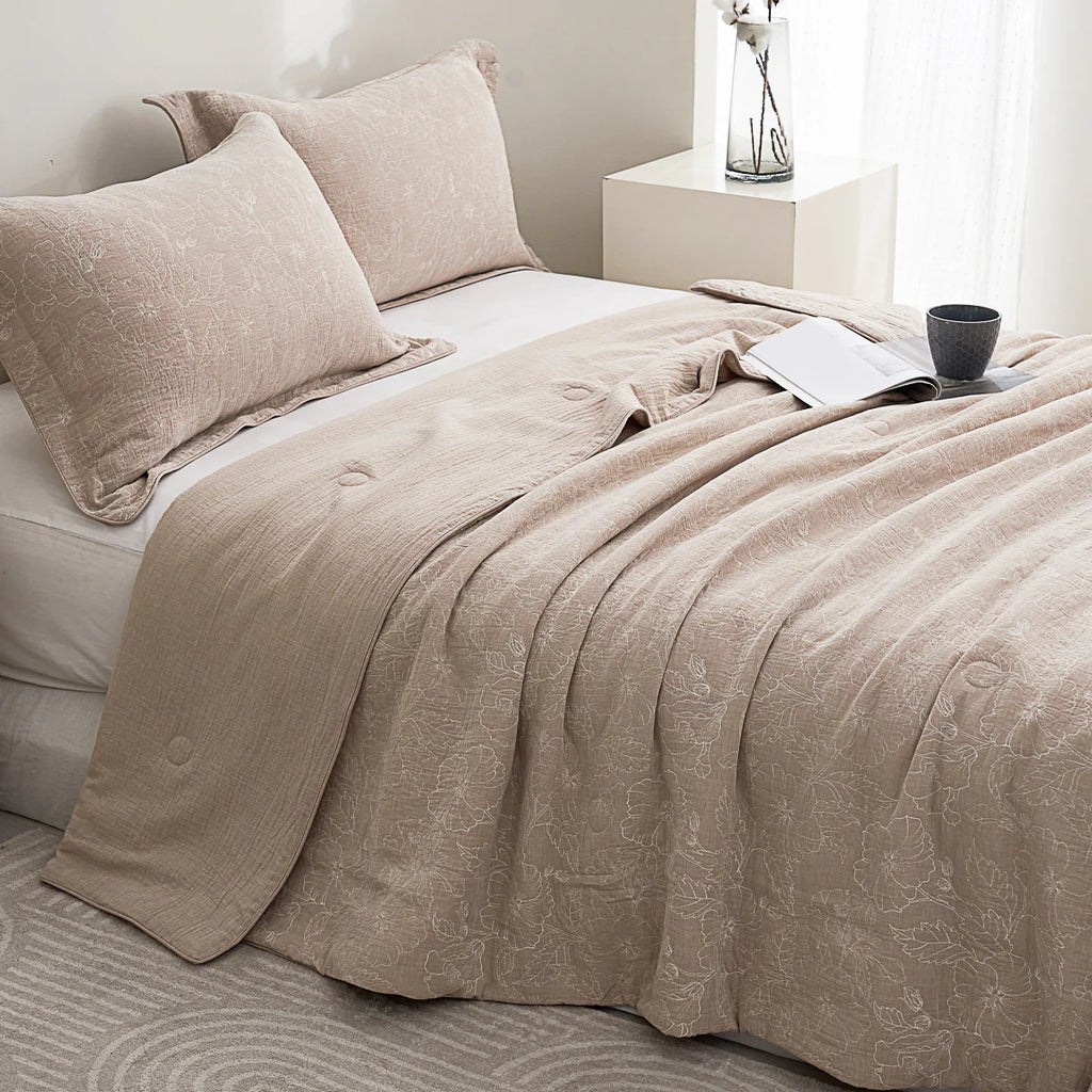 Cotton Jacquard Soybean Fiber Light Comforter Set