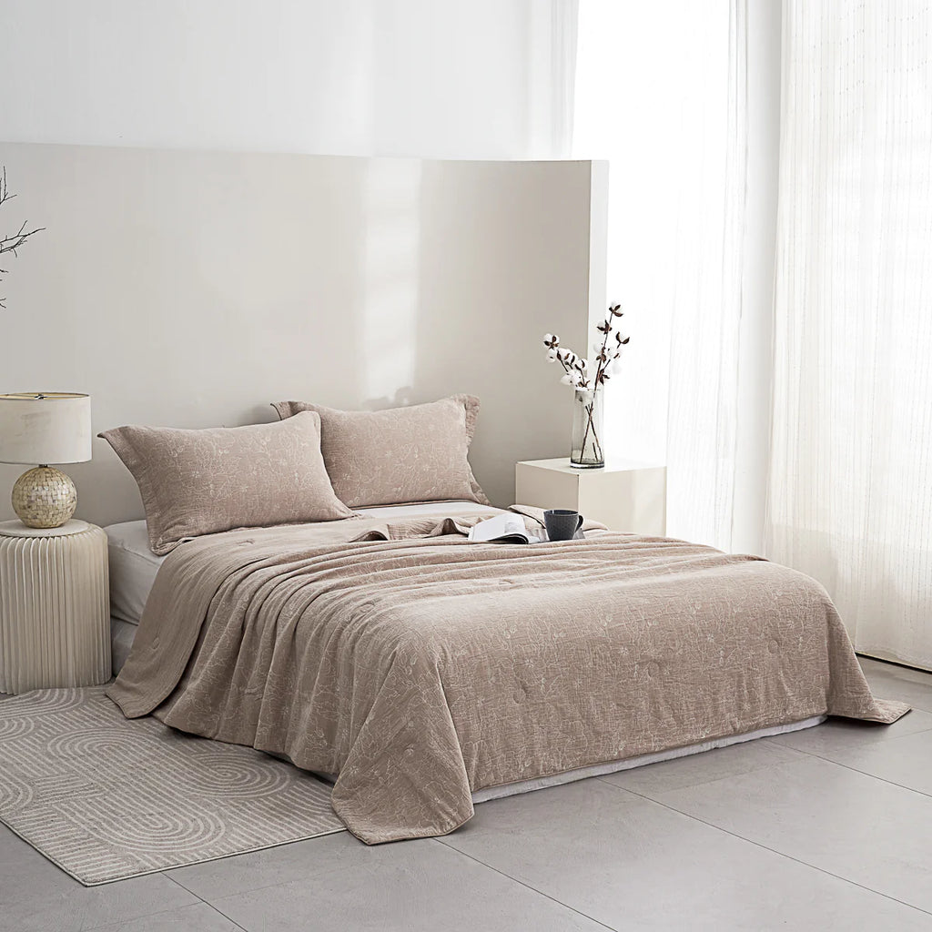 Cotton Jacquard Soybean Fiber Light Comforter Set