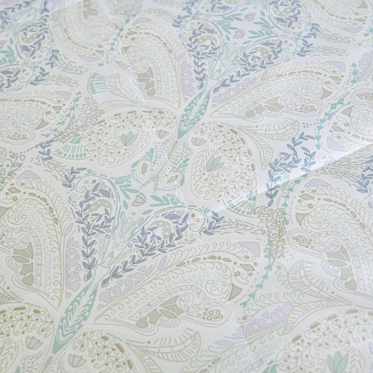 Ramona Pattern TENCEL™ Lyocell Lightweight Comforter