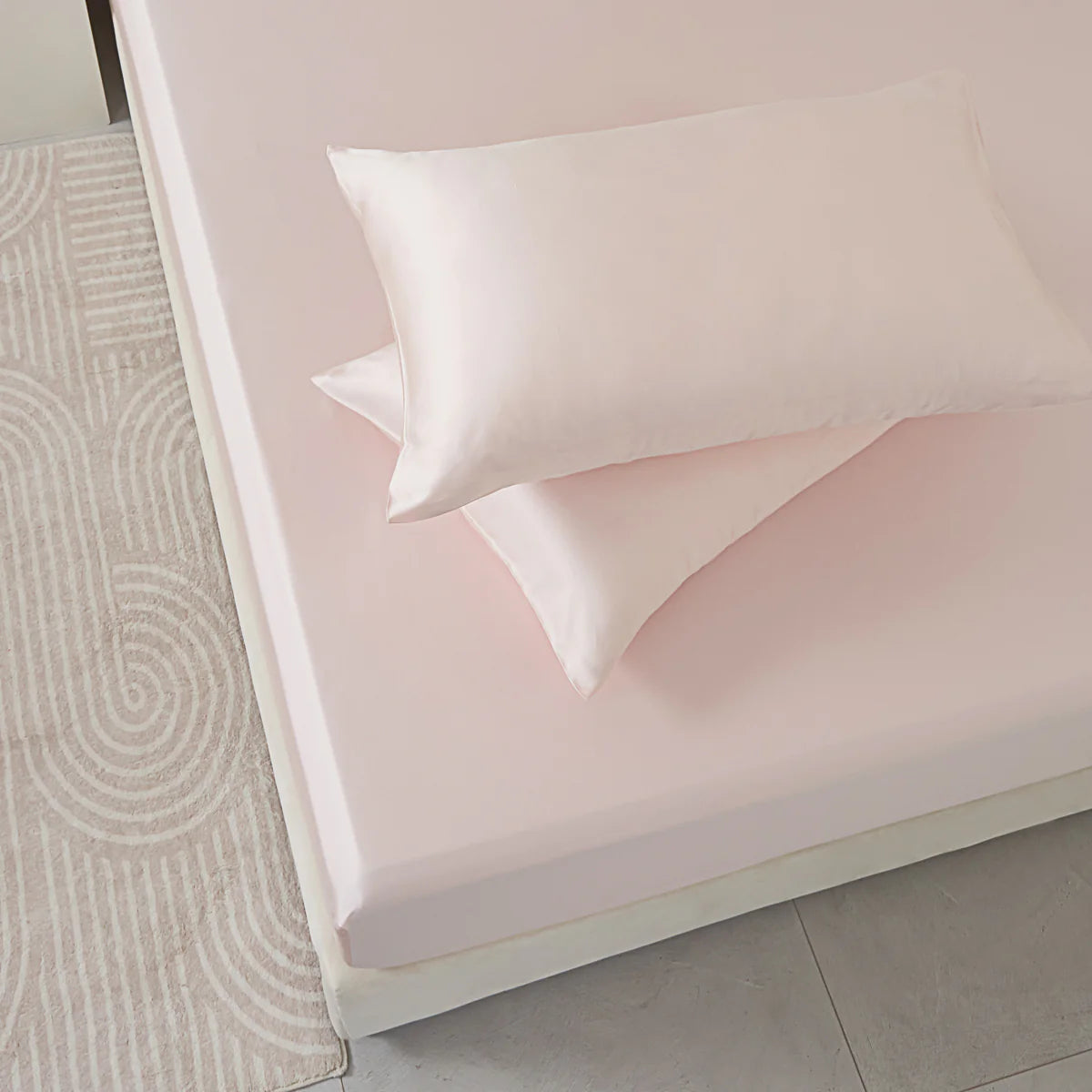 Dreamy Pink Tencel™ Fitted Sheet