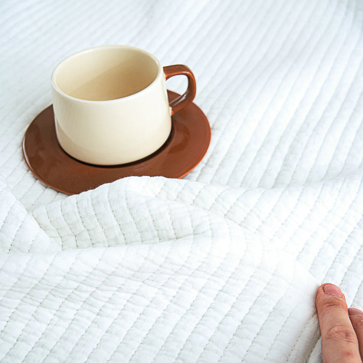 Snow White Solid Color Cotton Quilt Set