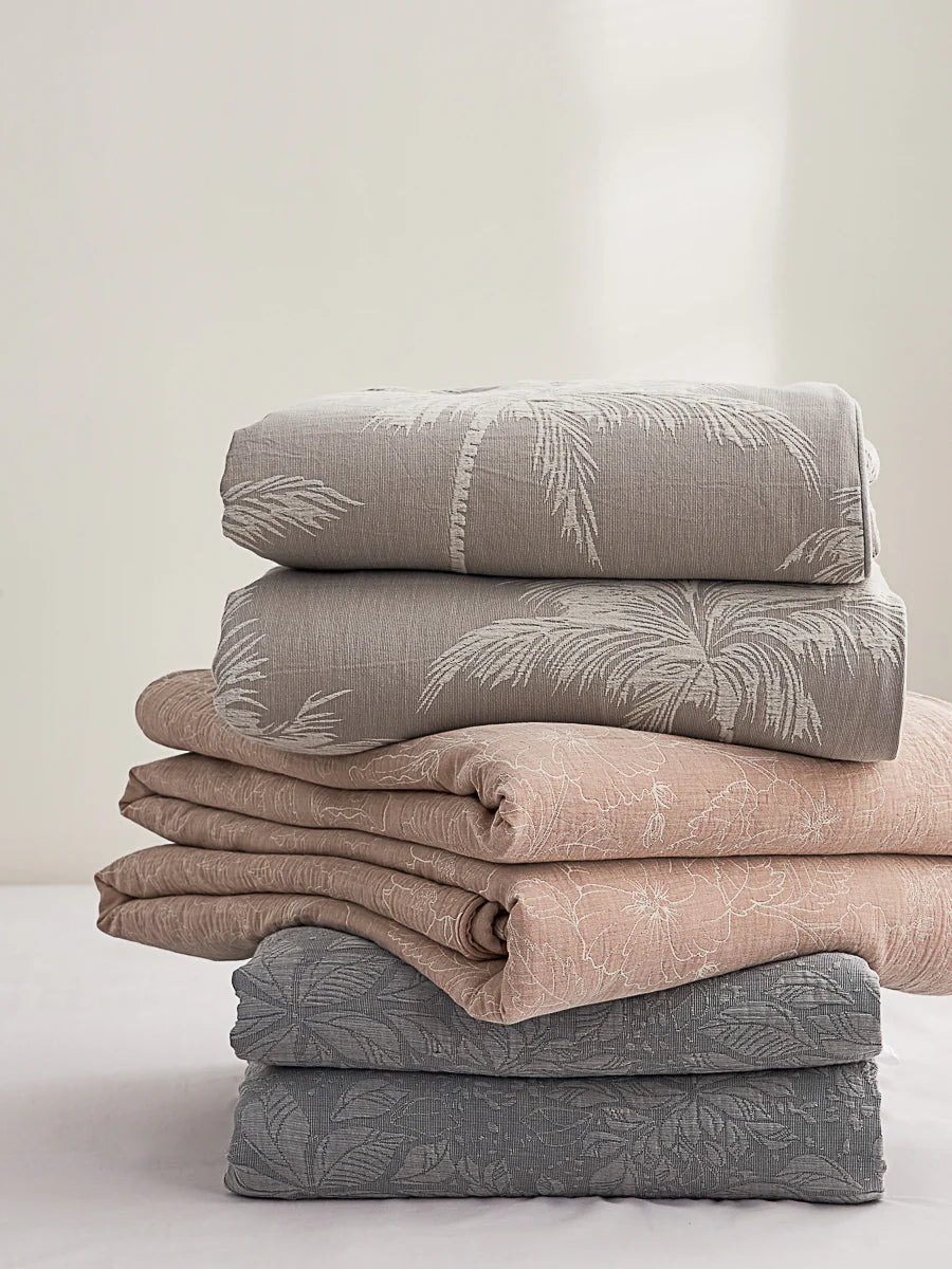 Cotton Jacquard Soybean Fiber Light Comforter Set