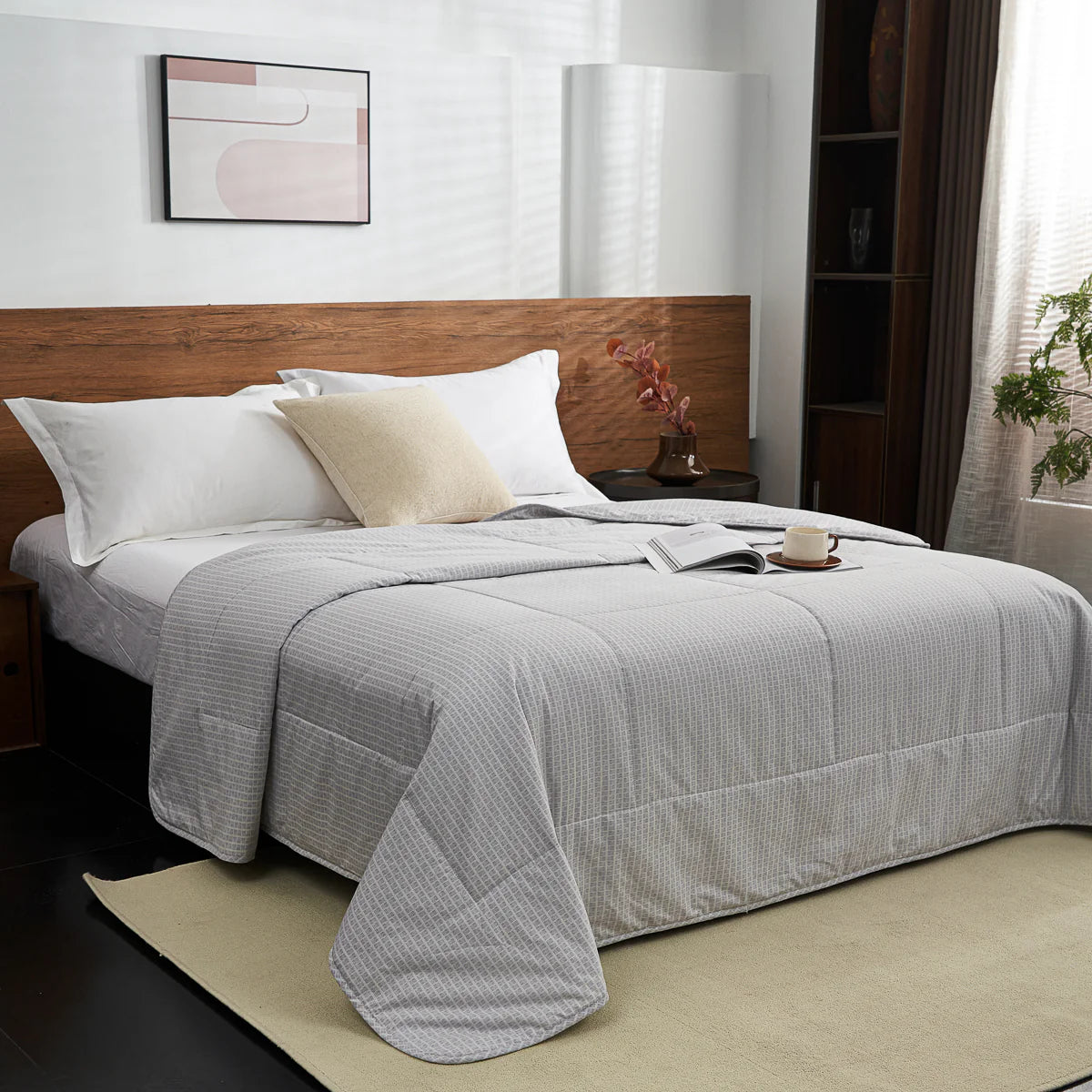 Eta  Mist White  Cotton Light Comforter