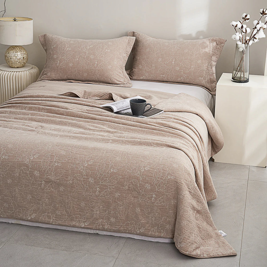 Cotton Jacquard Soybean Fiber Light Comforter Set