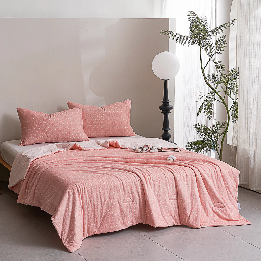Lithe Cherry Cotton Light Comforter