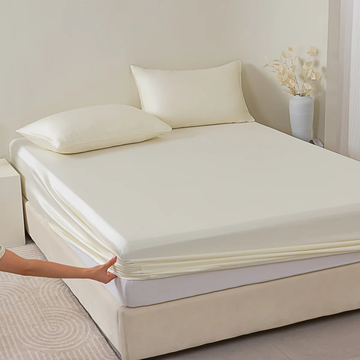 Lily White Tencel™ Fitted Sheet