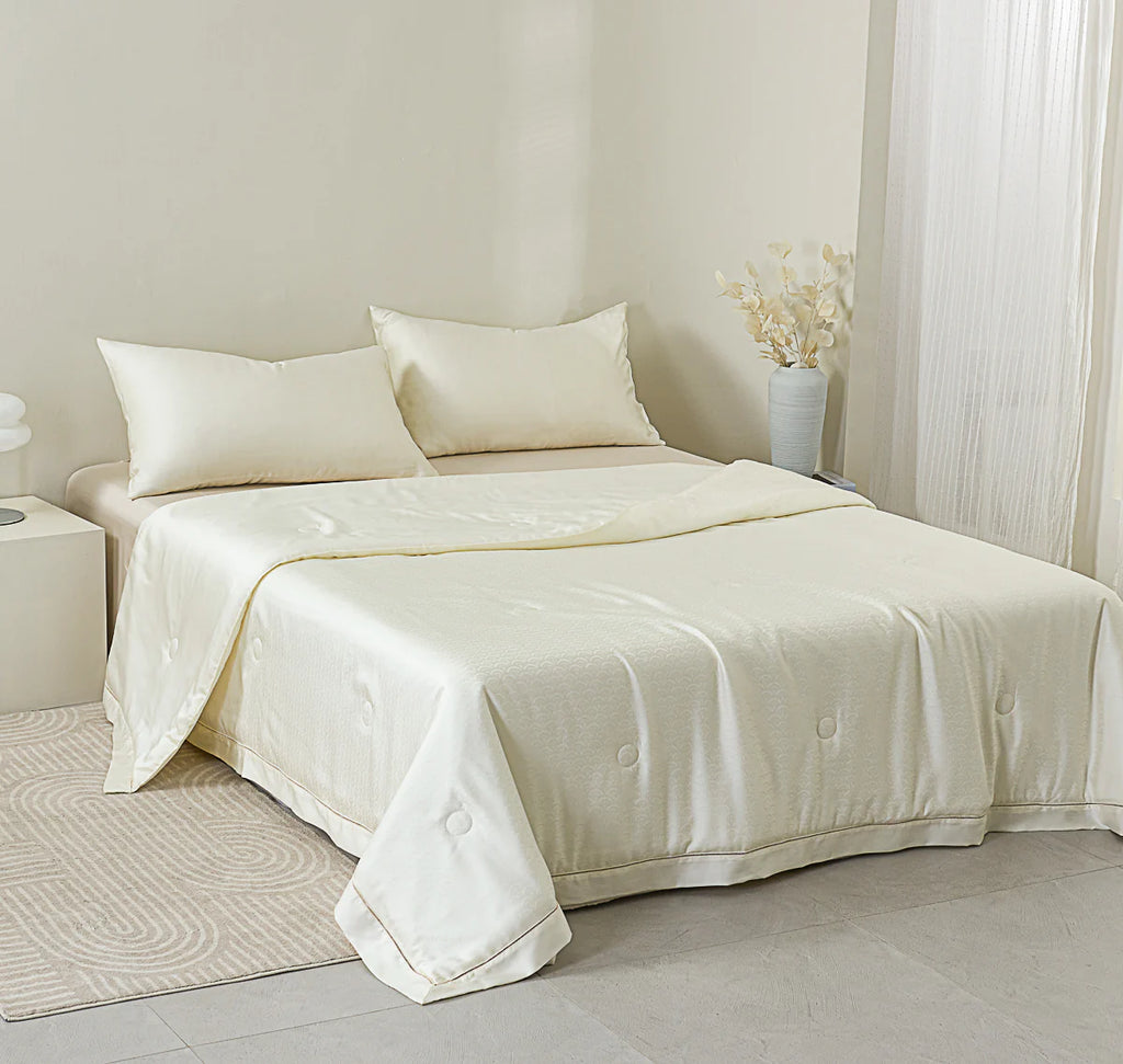 Lily White Tencel™ Jacquard Light Comforter
