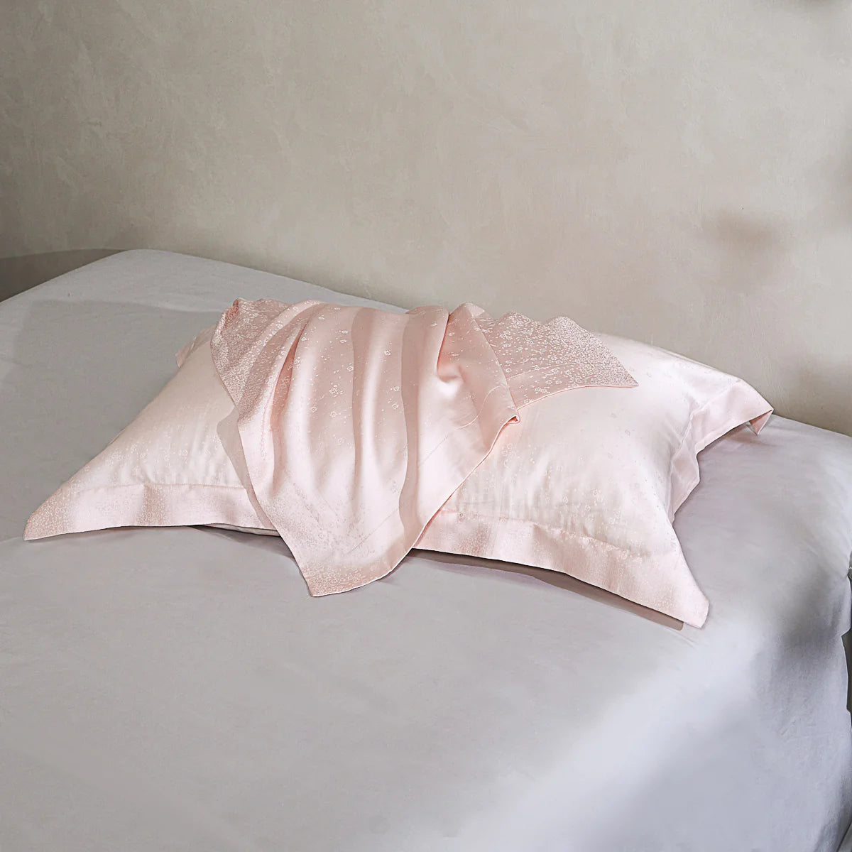 Dreamy Pink Tencel™ Jacquard Pillow Sham x2P