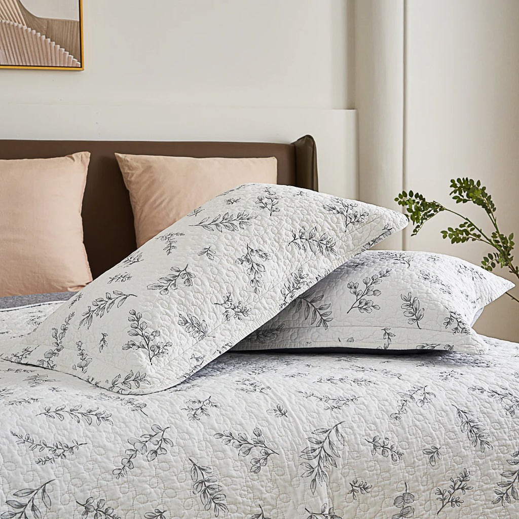 Joanny Floral Cotton Quilt Set